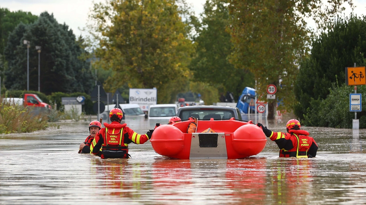 «Italia di nuovo sott’acqua ma il governo continua a rinviare l’azione contro la crisi climatica»